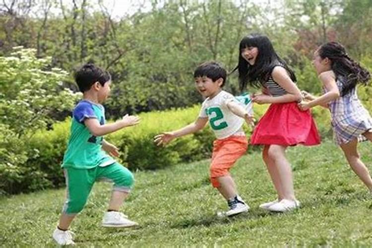 梦见几个小孩子是什么意思