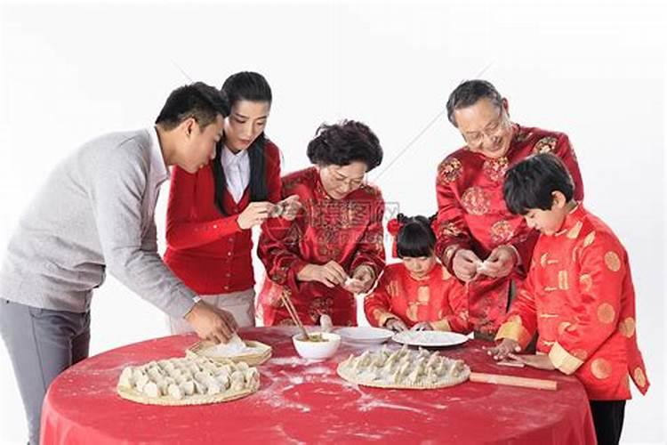 梦见去世的老人包饺子的预兆