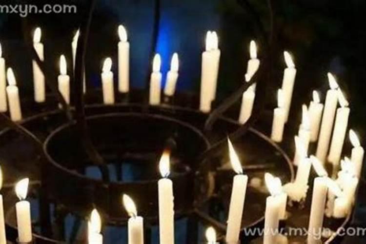 梦见死去的亲人对你笑的预兆