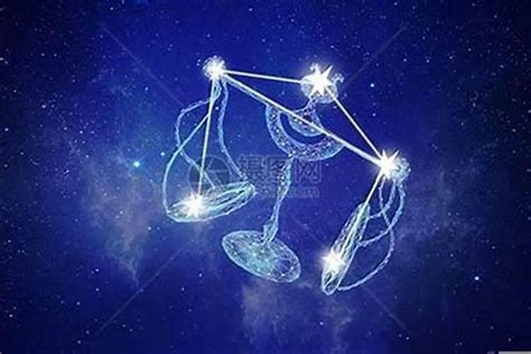 梦老鼠吃鸡蛋是什么意思