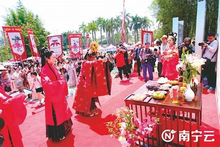 贴春联的时间和讲究