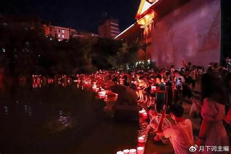 女记者太岁是什么梗