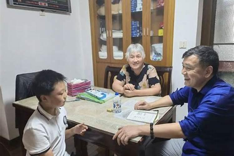 送孩子上学的幽默说说发朋友圈