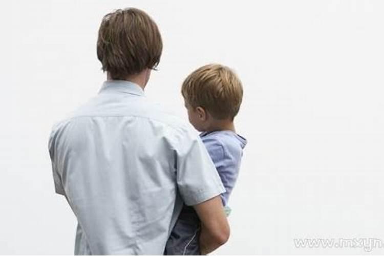 梦到抱小孩是什么预兆？