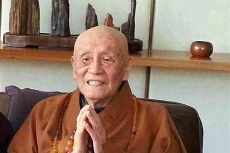 做梦梦见去世的奶奶是什么预兆呢？