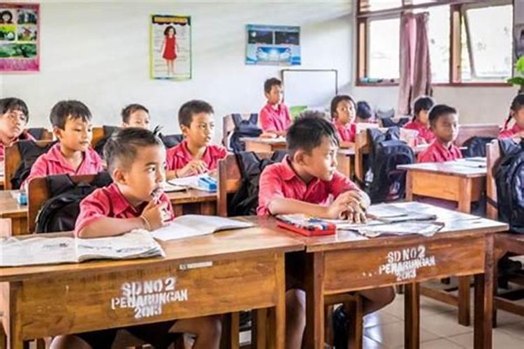 为什么现在做梦老梦到以前学校生活？