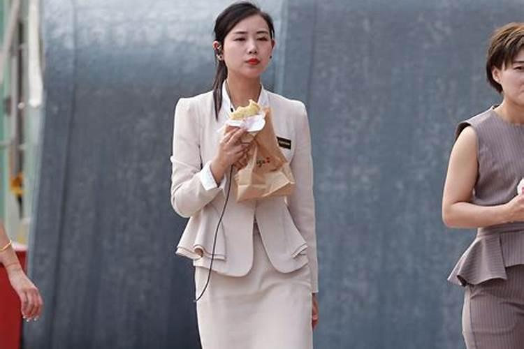 塌鼻梁的女人不旺夫真的吗