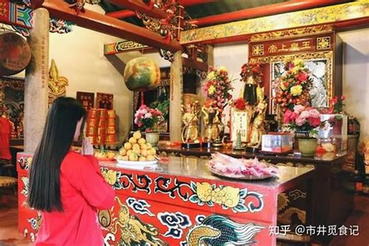 人过世后可以上坟吗？