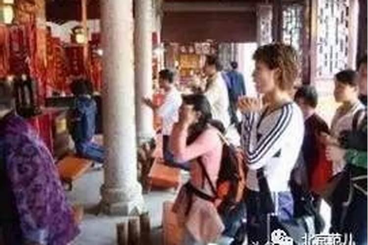 7月15日能去寺庙吗？