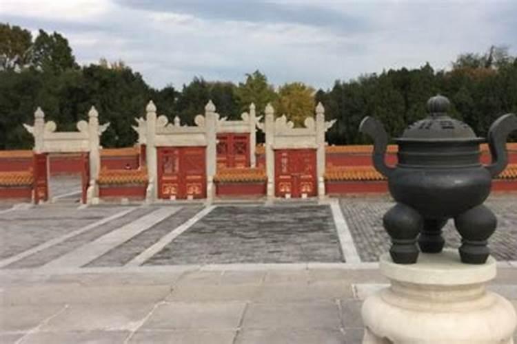 梦见情人的老婆上门找麻烦是什么预兆？