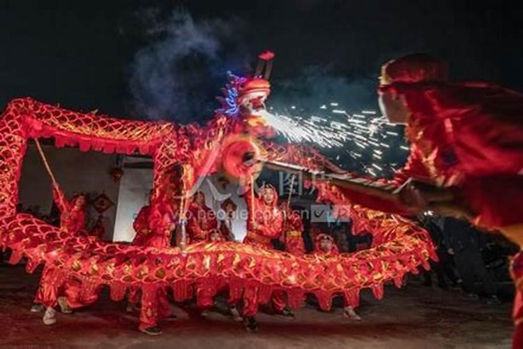 春节的习俗,短一点的,100字以下的