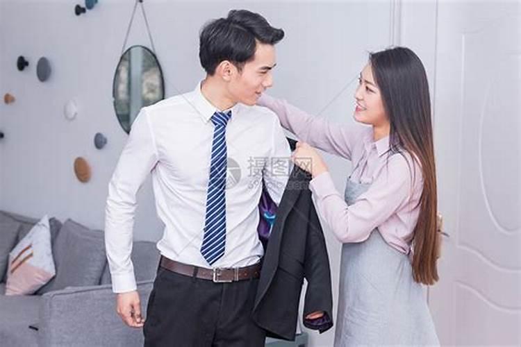 梦见不停的帮别人换衣服的预兆