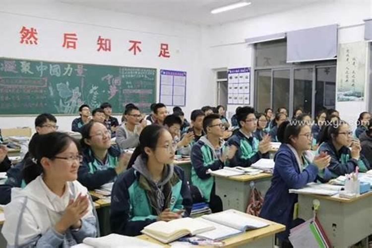 属猴的和什么属相最配