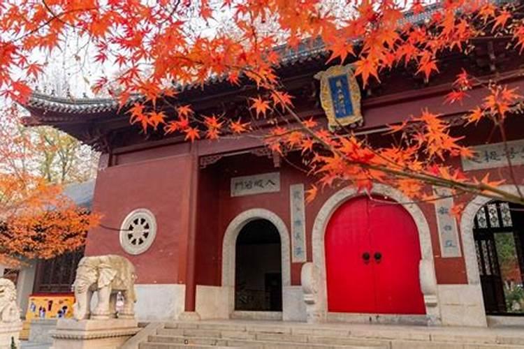 小年怎么供奉灶王爷 如何在小年供奉灶王爷