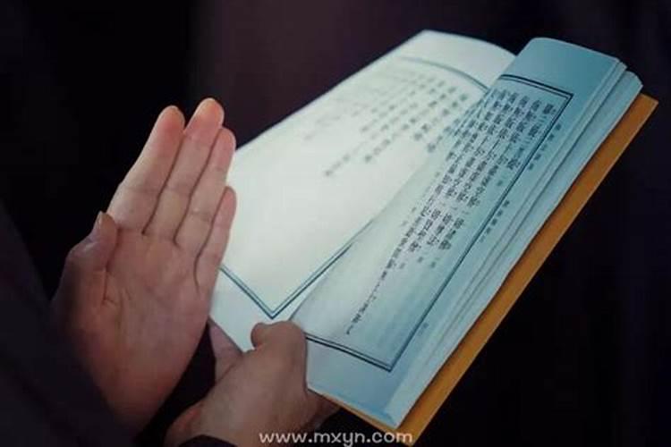 梦见已故亲人出殡