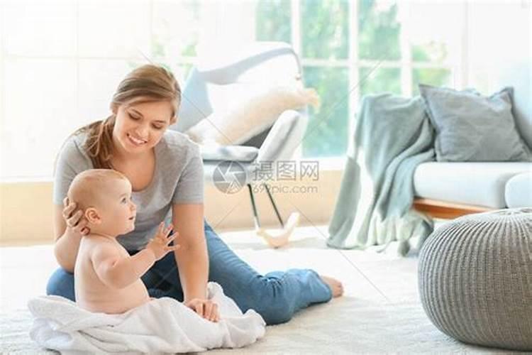 做梦梦见妈妈洗澡是什么预兆