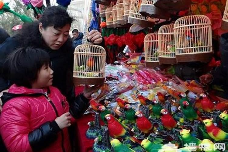 女人梦见发大水还死人了什么意思