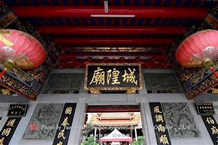 属鸡人2025全年运势 属鸡人2025年每月运势