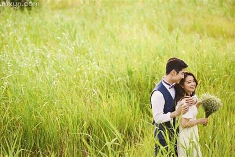 梦见前夫和他的老婆