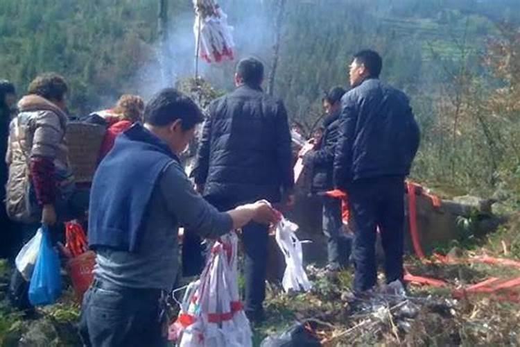 农村十月初一给祖坟填土好么？
