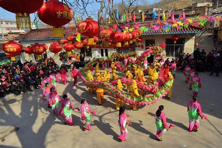 属蛇的人带什么招财转运