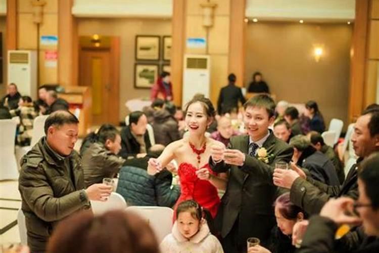 梦见和同学结婚的意思周公解梦
