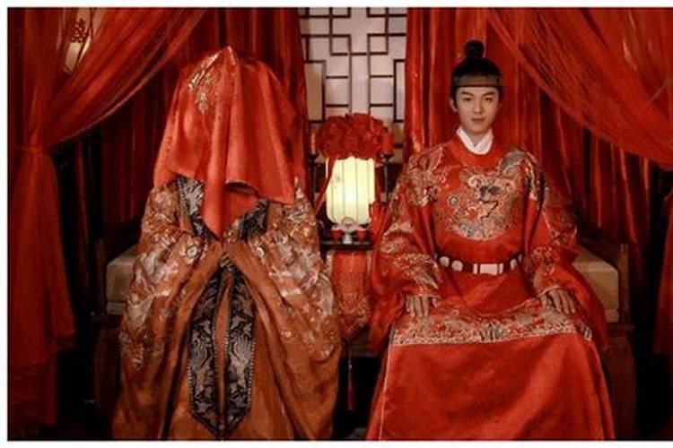 男命婚姻宫坐七杀 婚姻波折多体谅伴侣