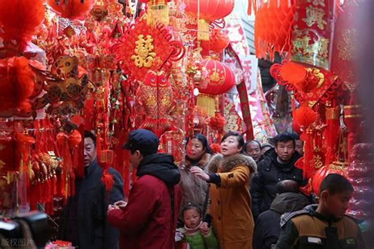 中国中秋节农历是哪一天