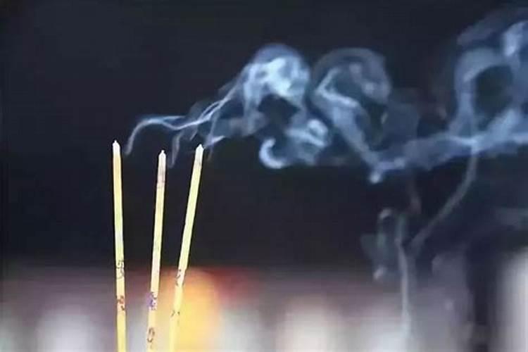 梦见清明节在家里烧纸的预兆