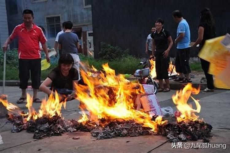 梦见老家房子倒塌是什么预兆