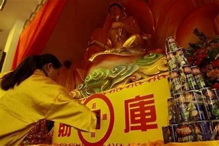 当妈妈60岁本命年时送什么礼物才好呢