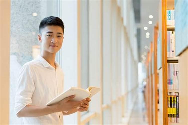 发梦梦见好久不见的男同学并且跟他一起了这代表什么？ps:已经两个晚上都...