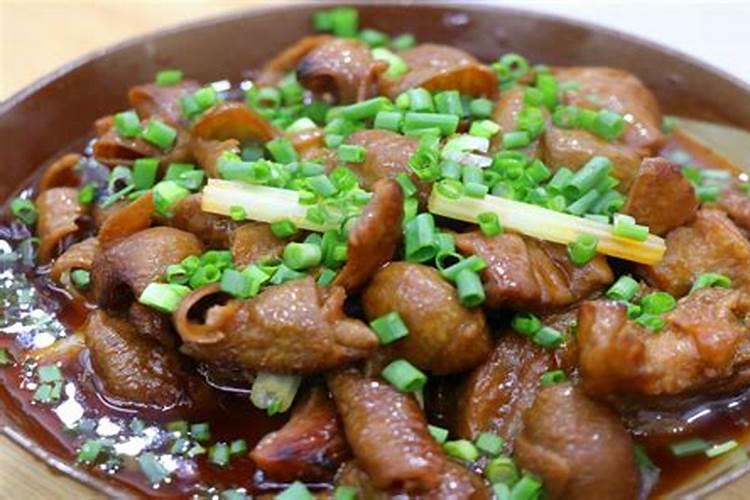 梦见吃肥肠是什么意思？