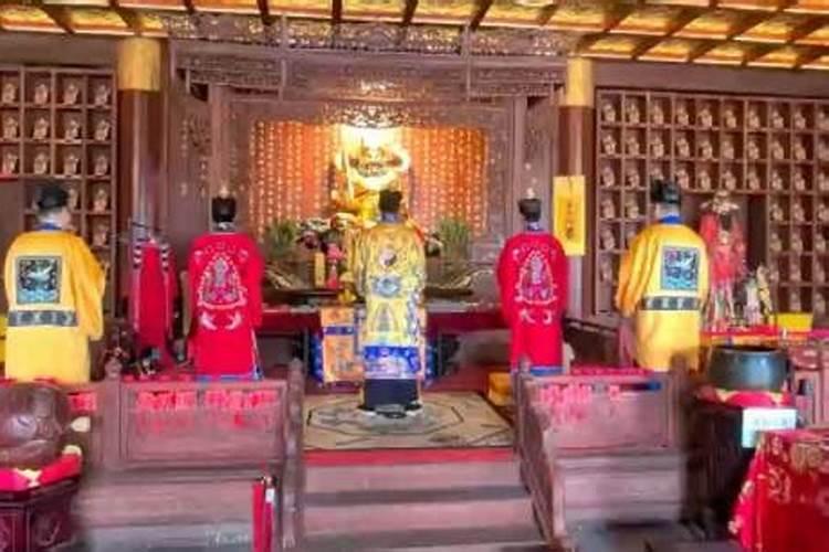 腊八粥应该在阴历的哪一天喝 腊八粥用什么材料做的