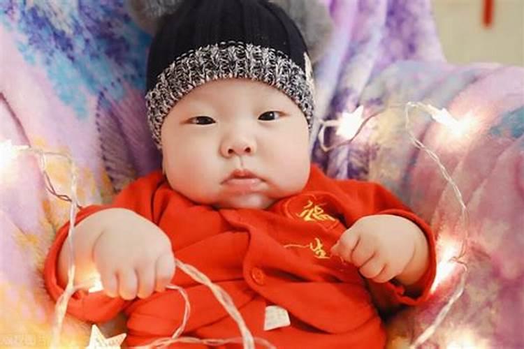 中秋节的风俗的简短介绍 中秋节与什么节并称为中国四大传统节日