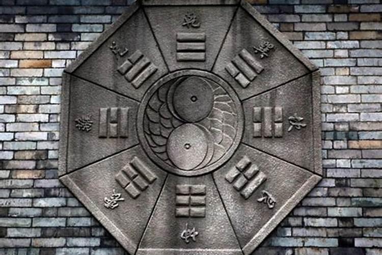 小人指什么生肖