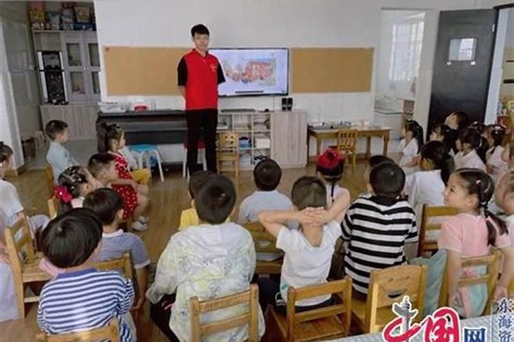 梦见楼上漏水下来并且还有大便的预兆