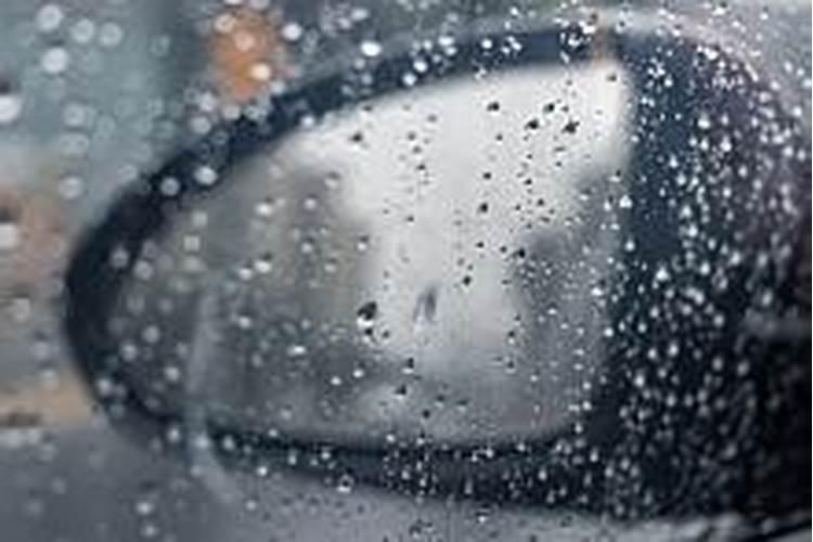 梦见下好大的雨是什么征兆
