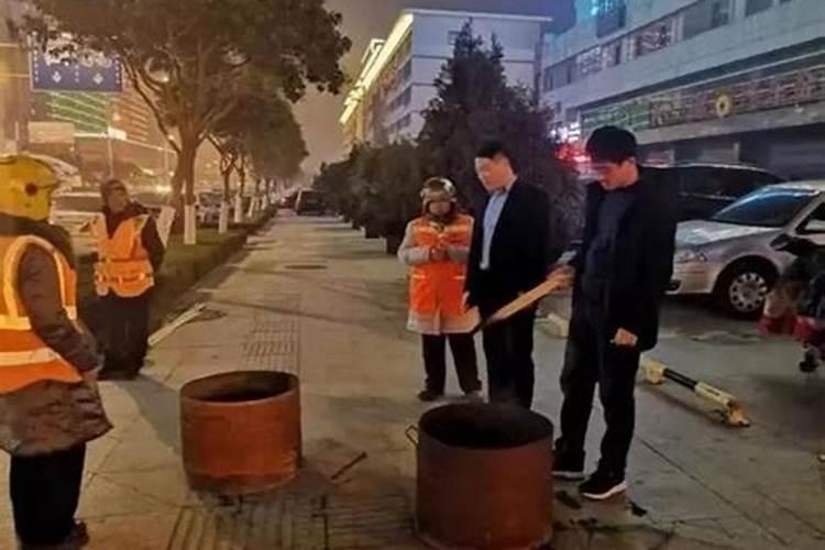 昨天晚上做梦梦到杀猪我还是梦到杀驴突然发现还杀人的见血这是什么意 ...